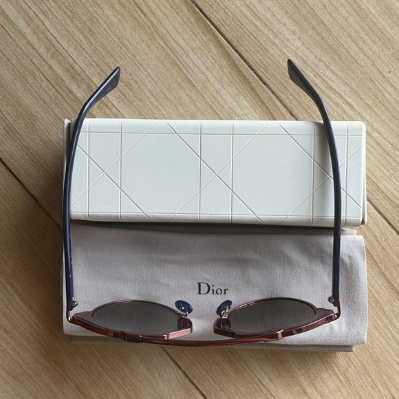 Dior Aviator Sunglasses - Picture 11 of 14